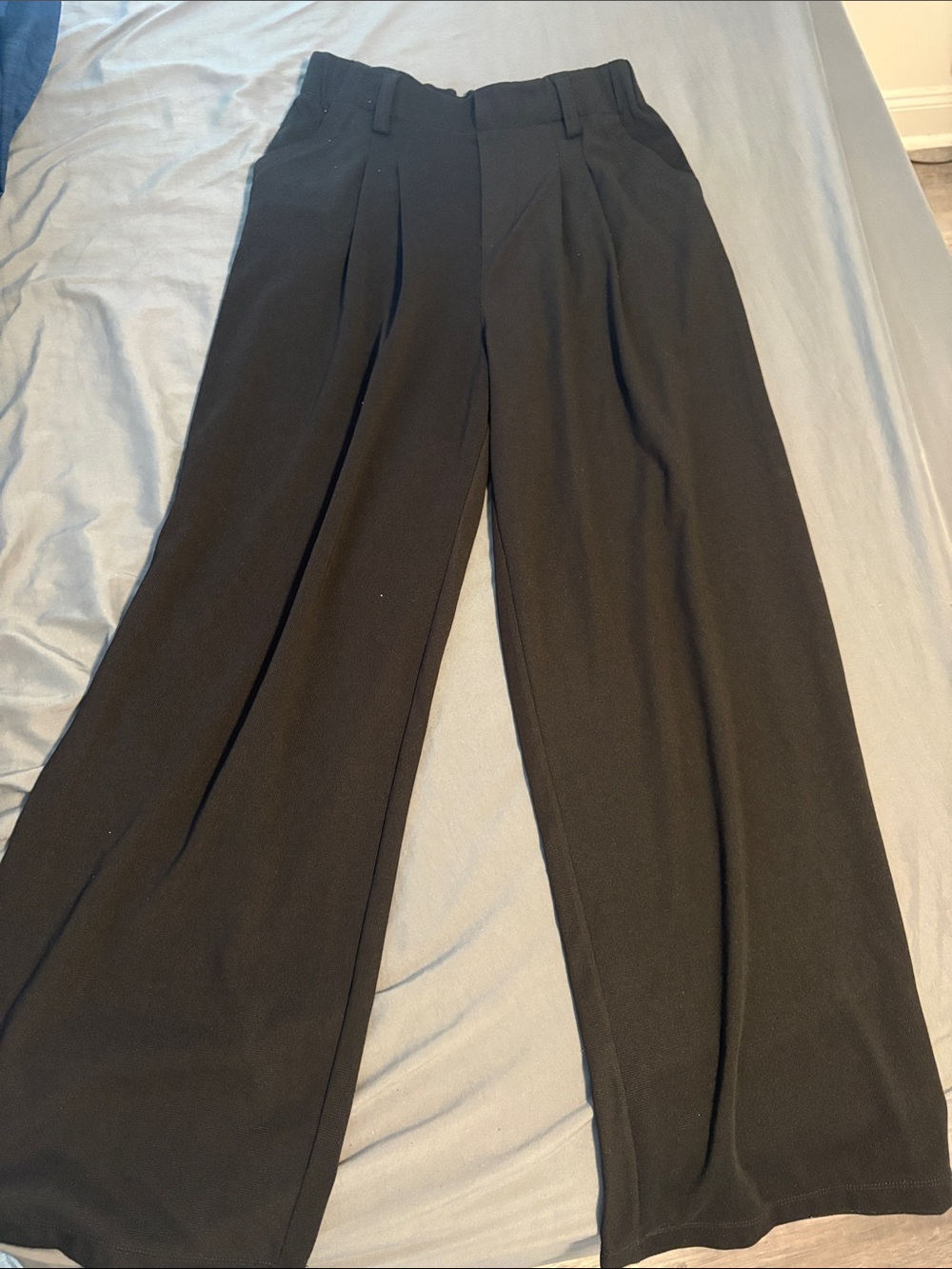 HALARA Black Straight-Leg Wide Trousers